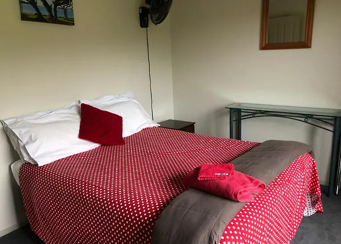 Silverdale Garden Stay