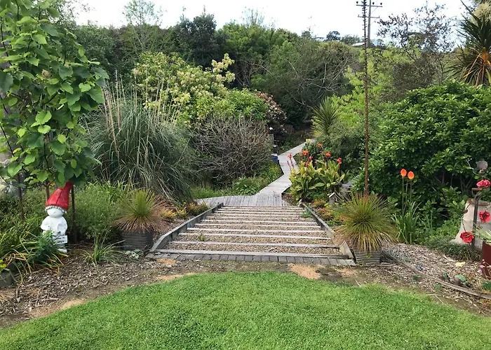 Silverdale Garden Stay